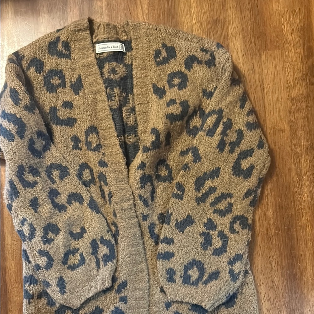 Abercrombie and Fitch Tan and Blue Animal Print Cardigan